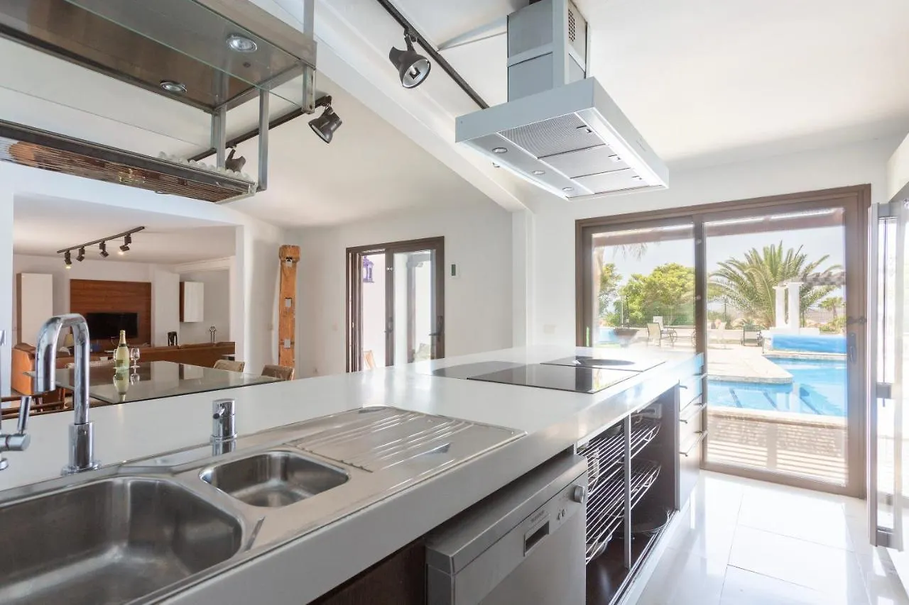 La Quinta Heights -6 Bed Villa-Private Pool San Miguel de Abona Spanje