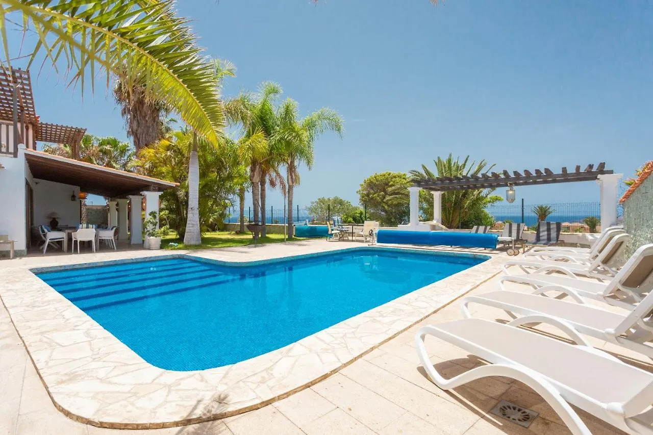 Villa La Quinta Heights -6 Bed Villa-Private Pool San Miguel de Abona