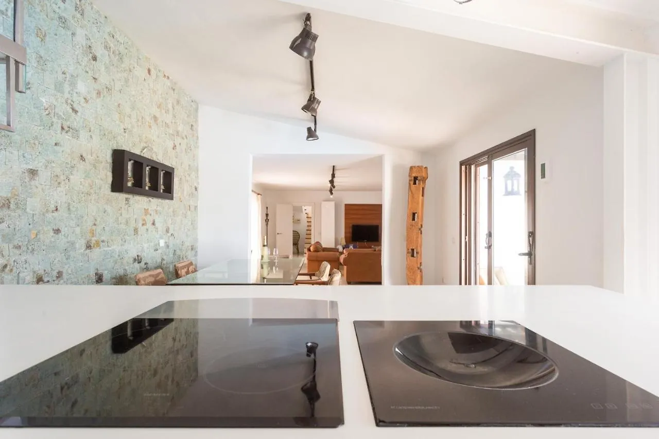 La Quinta Heights -6 Bed Villa-Private Pool San Miguel de Abona